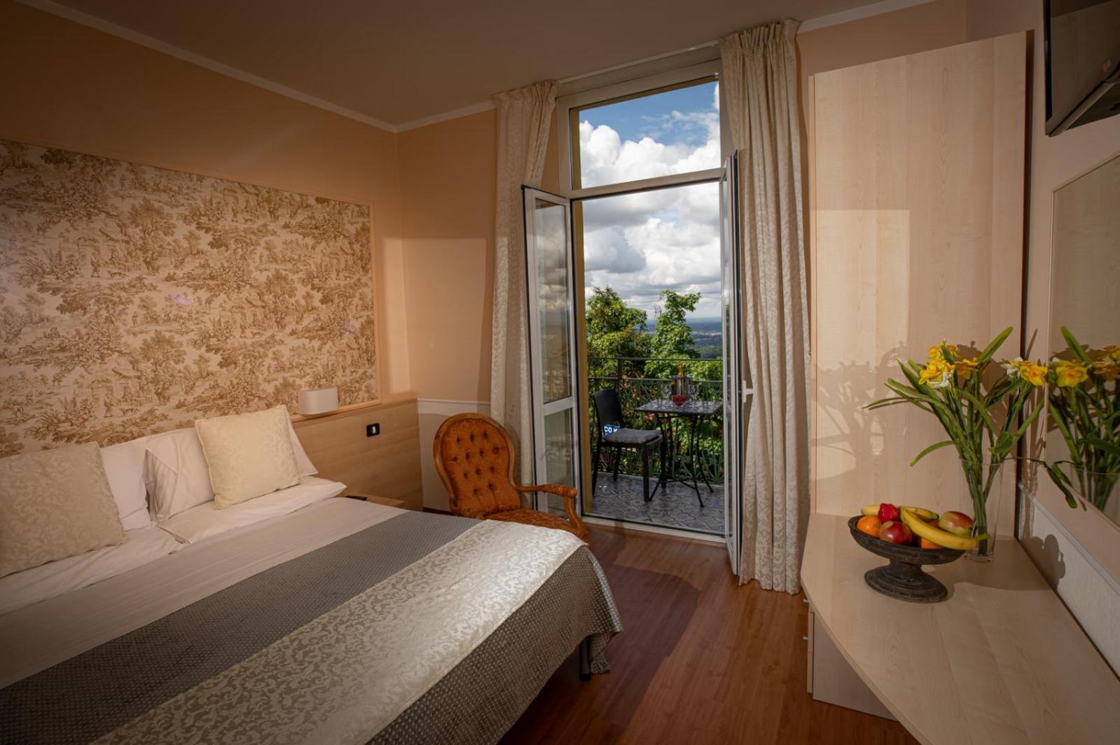 Hotel Vista Lago Брунате Екстер'єр фото